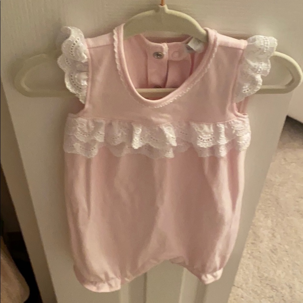 Kissy Kissy romper - Brand new / never worn 3-6